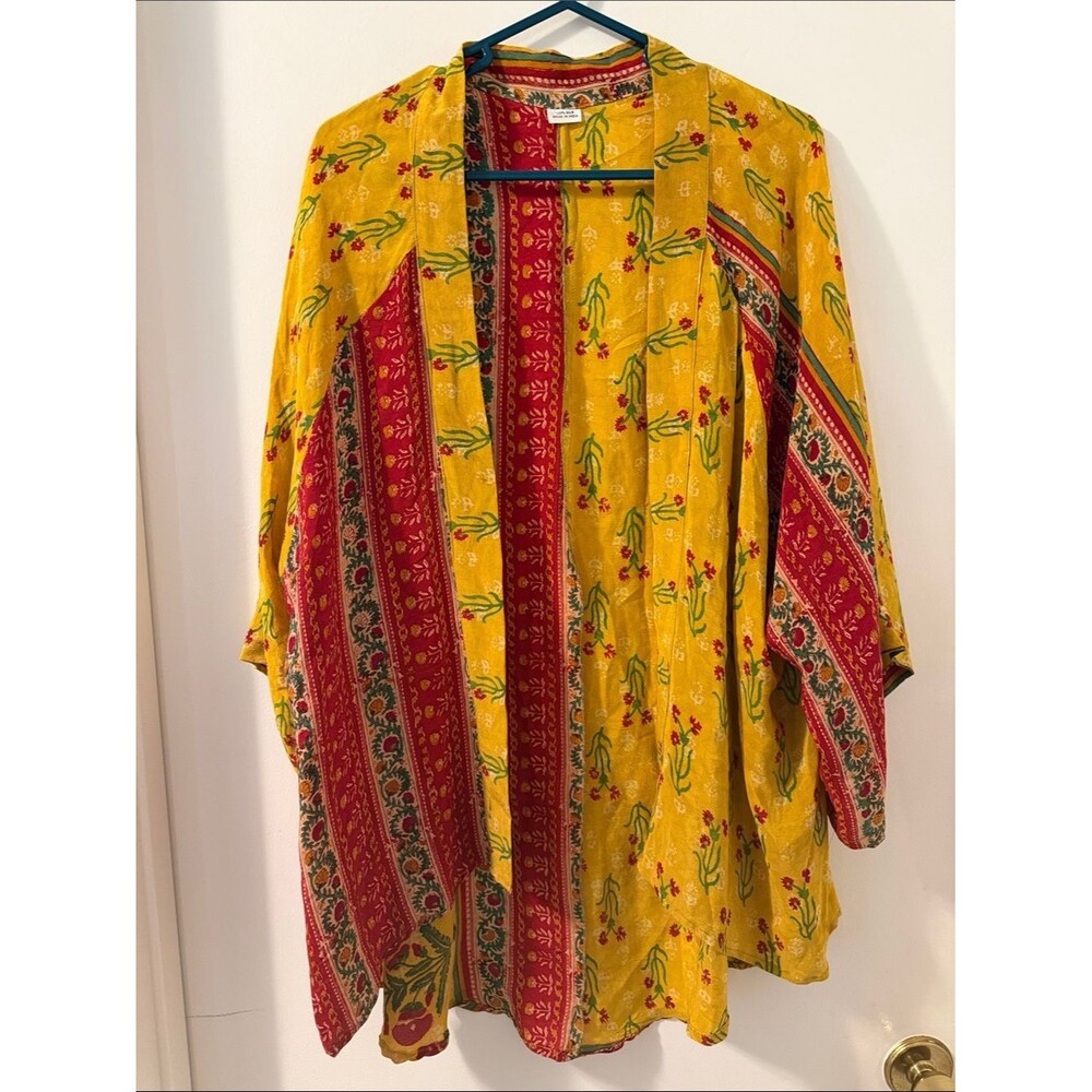 Beautiful Silk Yellow & Red Floral Open short Sleeve Kimono Sz OS